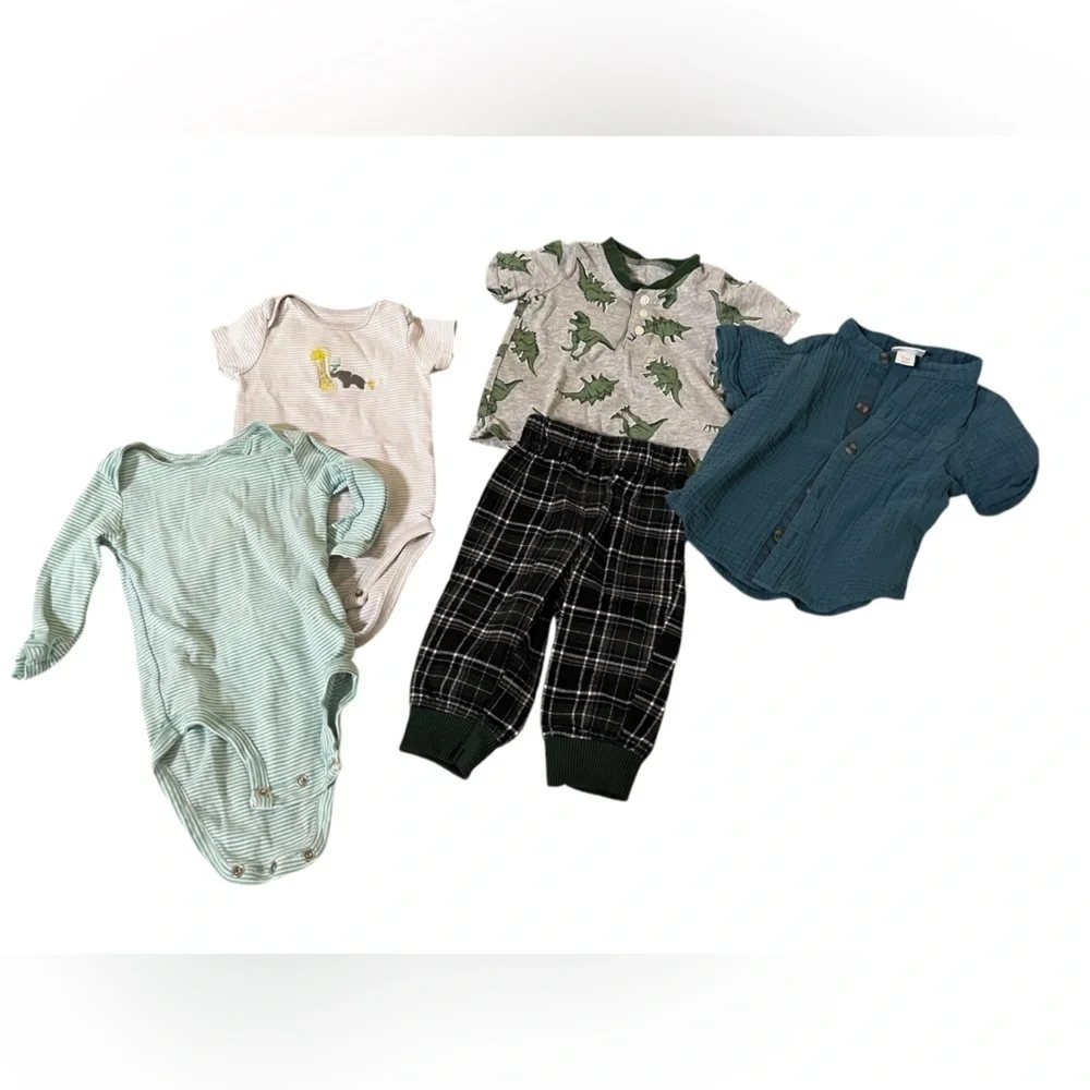 6 month Baby Clothing Set with 2 onesies (1 long & short), 2 t-shirts, 1 pants